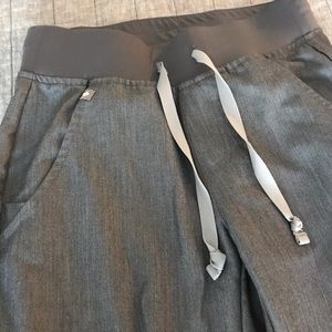 Figs graphite Zamora jogger pants scrubs xxs